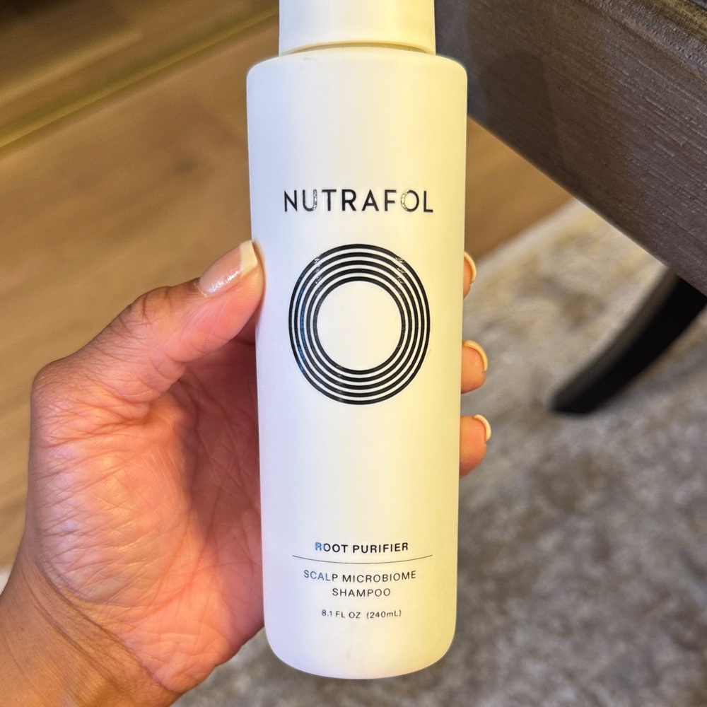 Nutrafol Shampoo and Conditioner Set - Picture 2 of 3